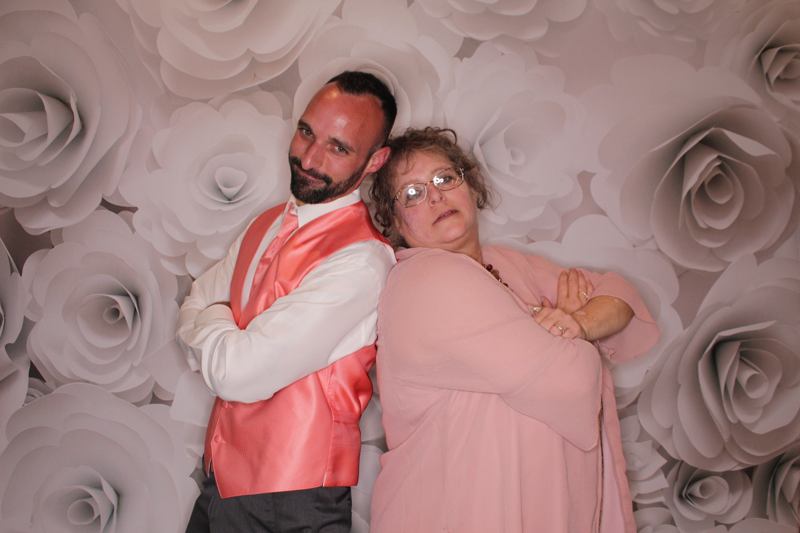 Danni and Brock’s Wedding | View more photos from the event at gallery.photoboothbillings.com/u/PhotoBoothBillings/Danni-and-Brock’s-Wedding